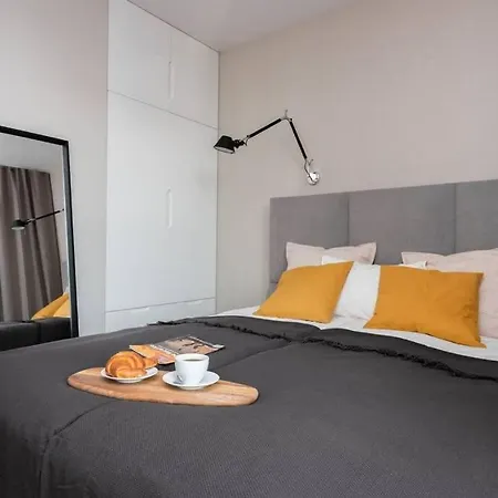 Stylish Luminis In Krakow's Kazimierz Apartamento